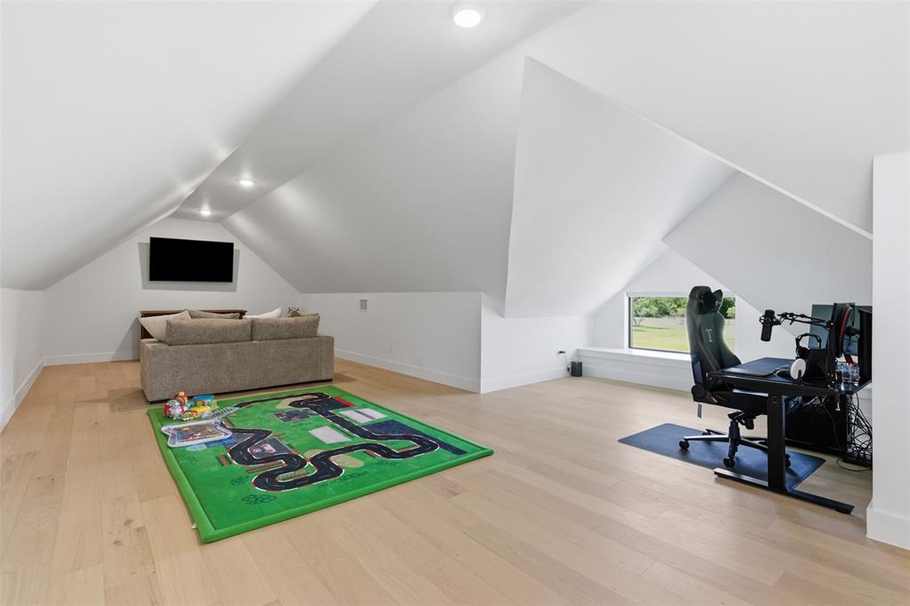 Lindsey E - Residential