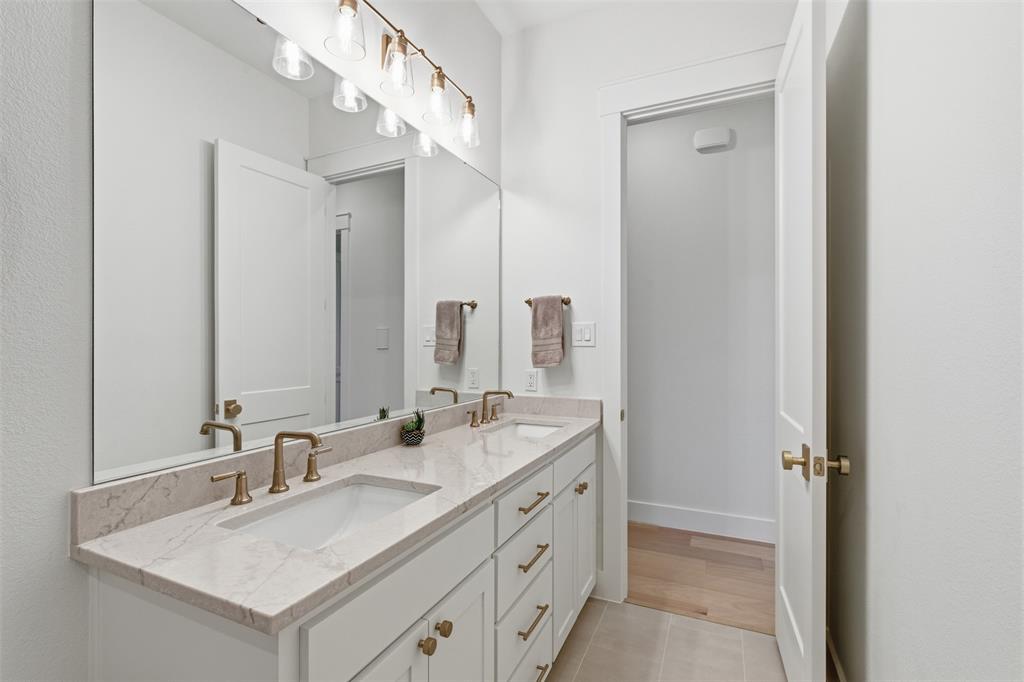 Lindsey E - Residential