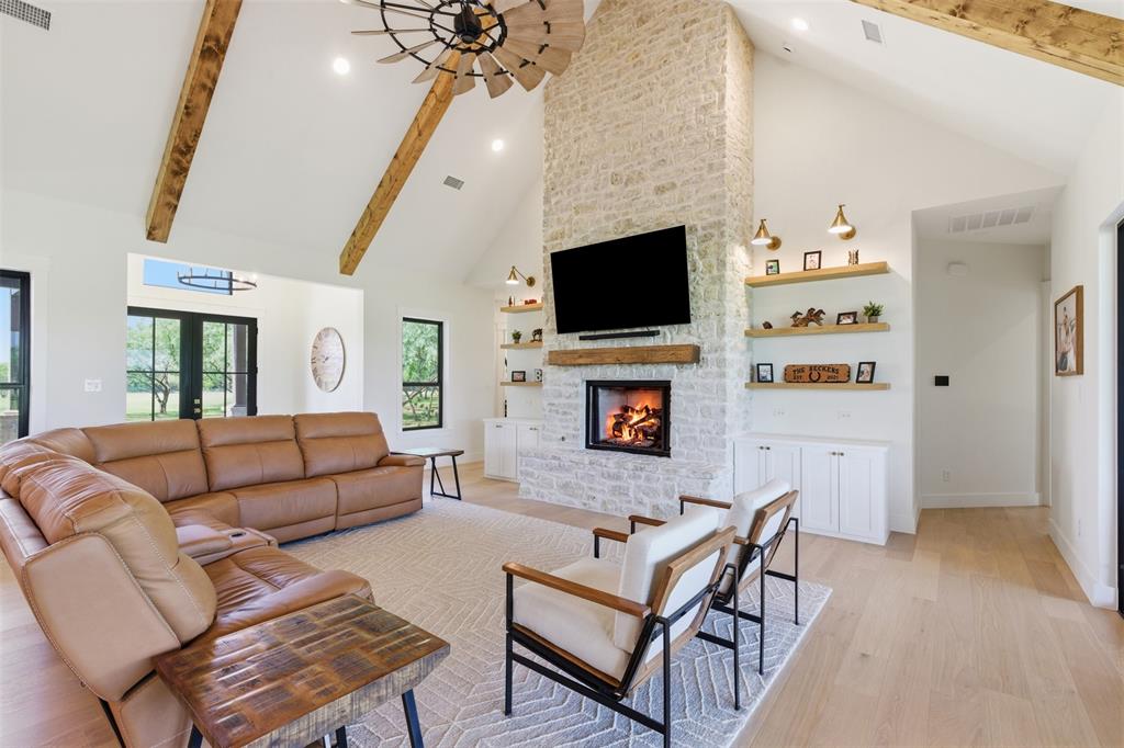 Lindsey E - Residential