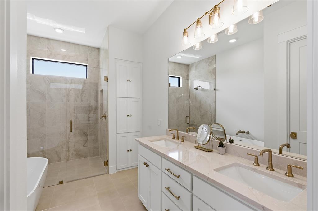 Lindsey E - Residential