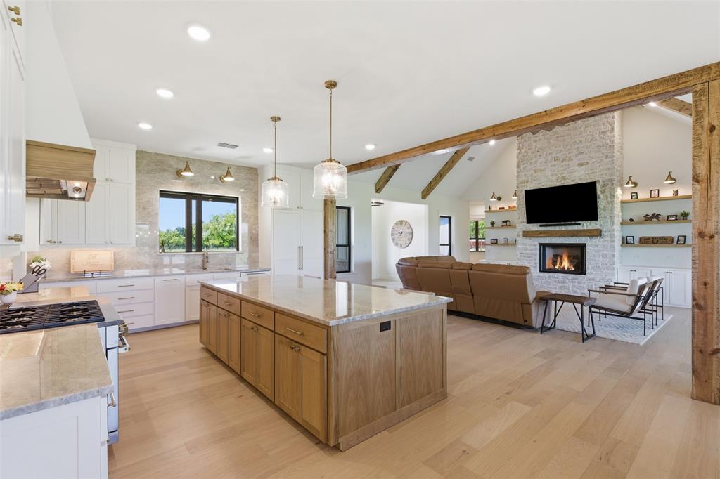 Lindsey E - Residential