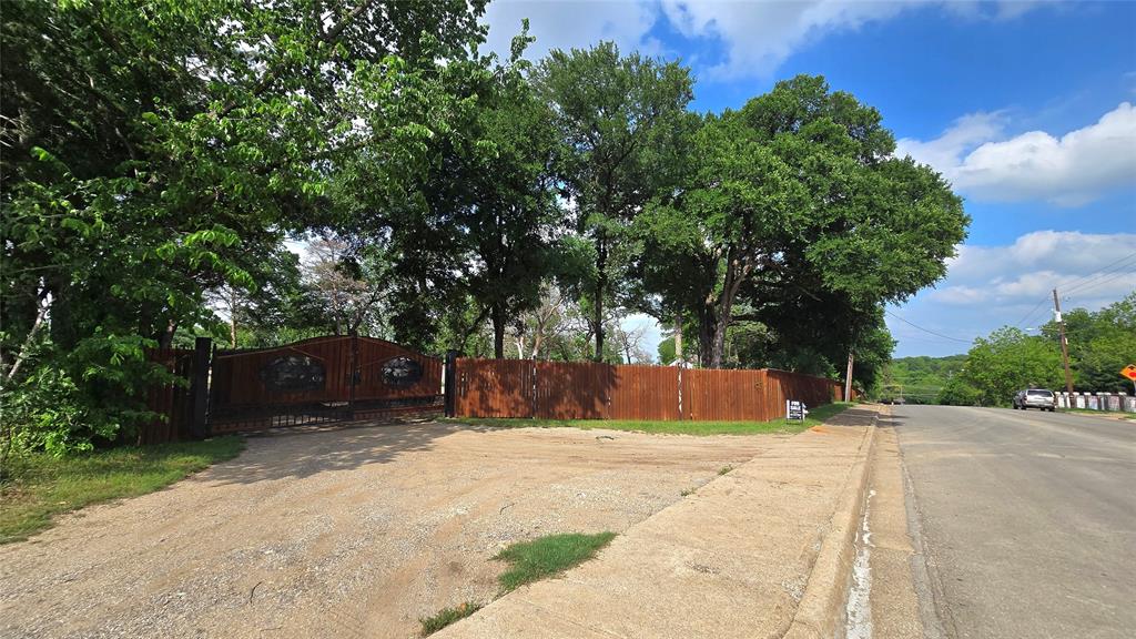 Kiest Park Acres - Land