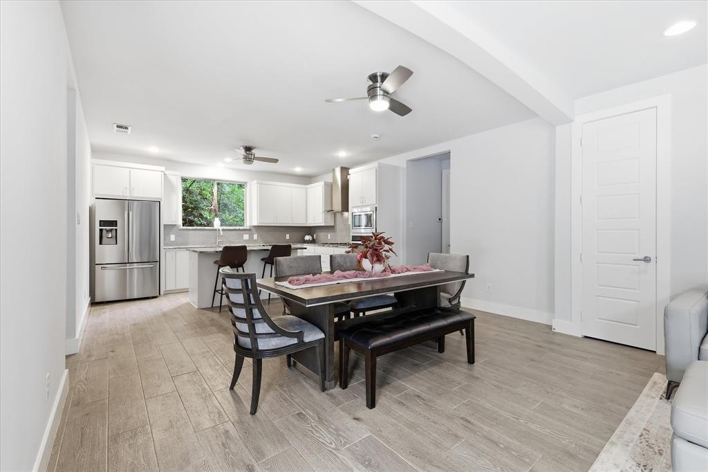 Emerald Sound At Lake Lewisvil - Residential