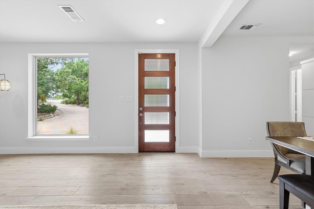 Emerald Sound At Lake Lewisvil - Residential