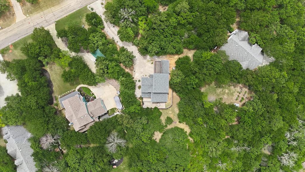 Emerald Sound At Lake Lewisvil - Residential