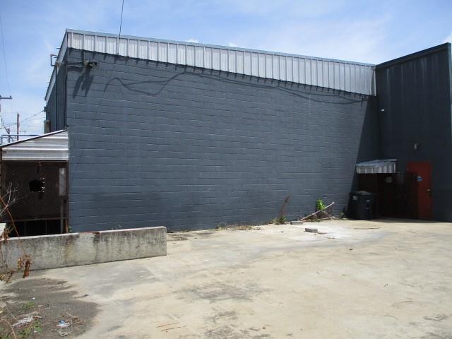 RYAN & PRUITT - Commercial Sale