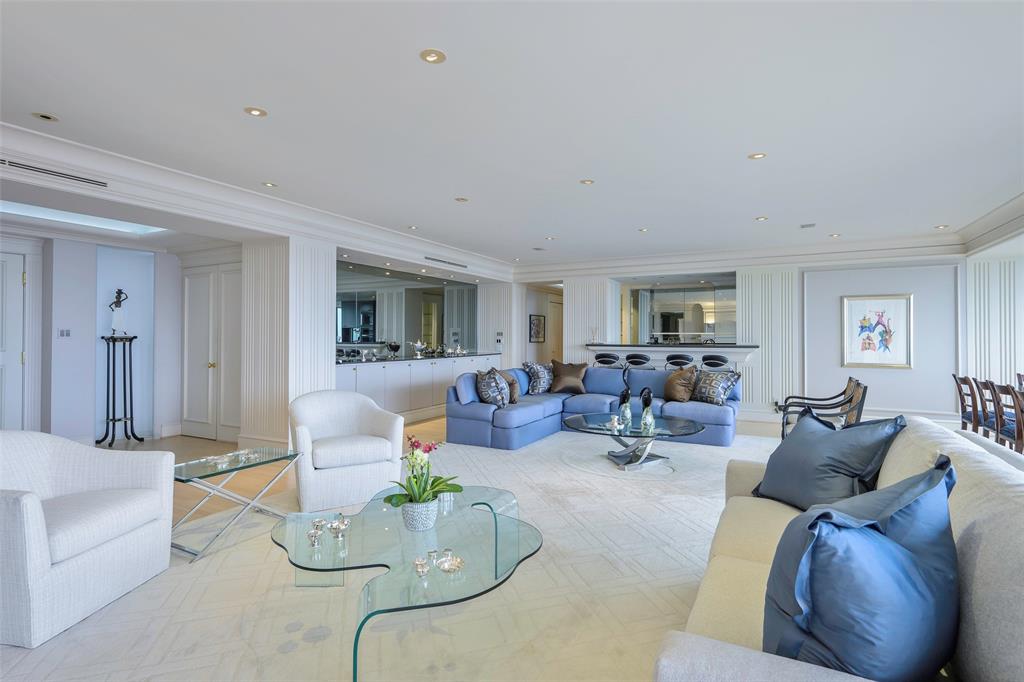 Bonaventure Condo - Residential