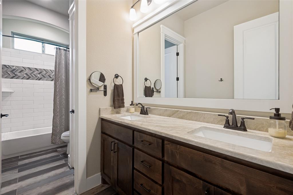Horseshoe Mdws - Residential