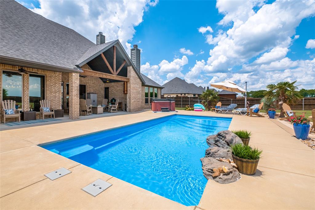 Horseshoe Mdws - Residential