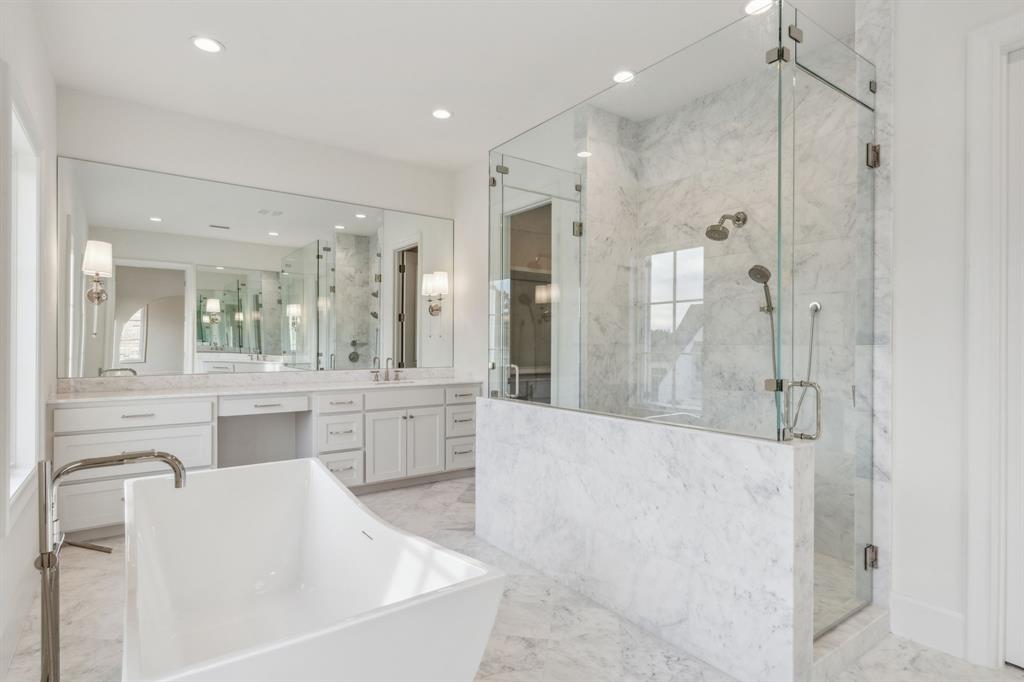 WHITE ROCK BLUFFS - Residential