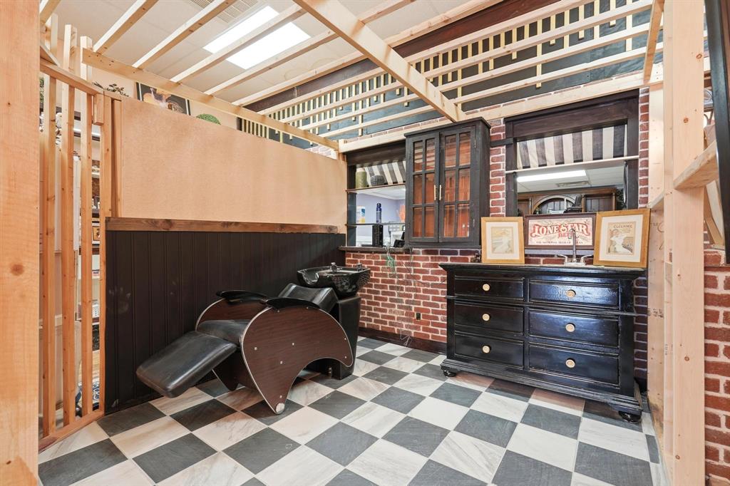 Original Stamford - Commercial Sale