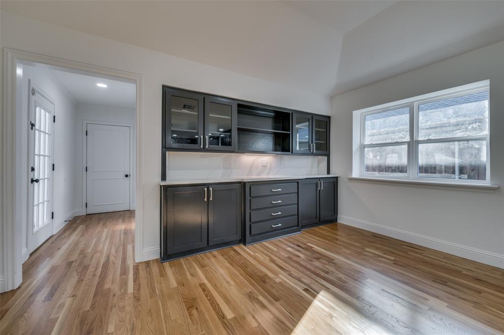 Windsor Place - Residential