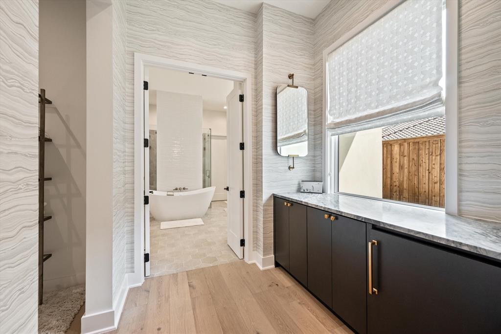 Stony Brook - Residential