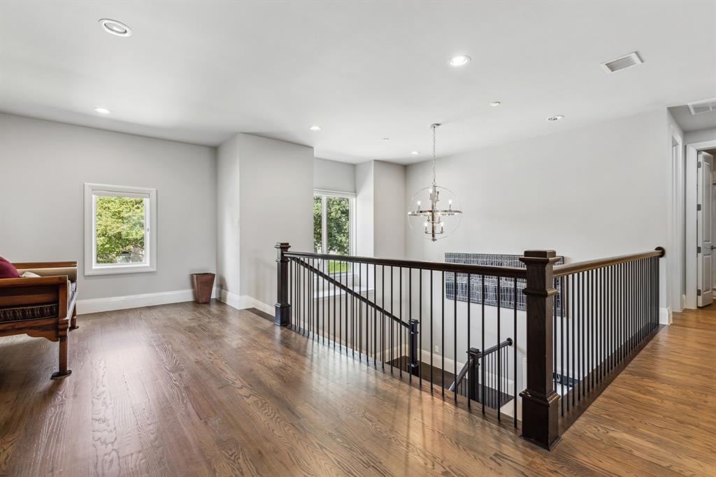 Briarwood 02 Instl - Residential