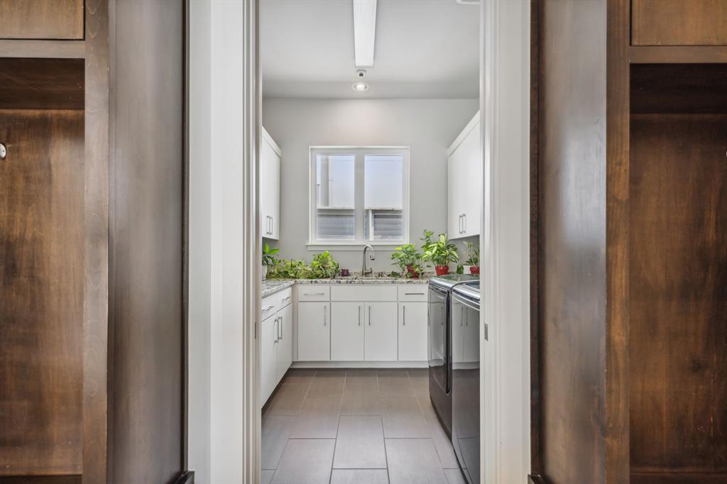 Briarwood 02 Instl - Residential
