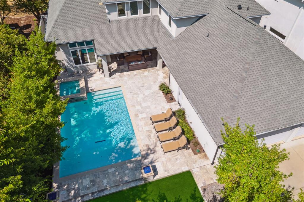Briarwood 02 Instl - Residential