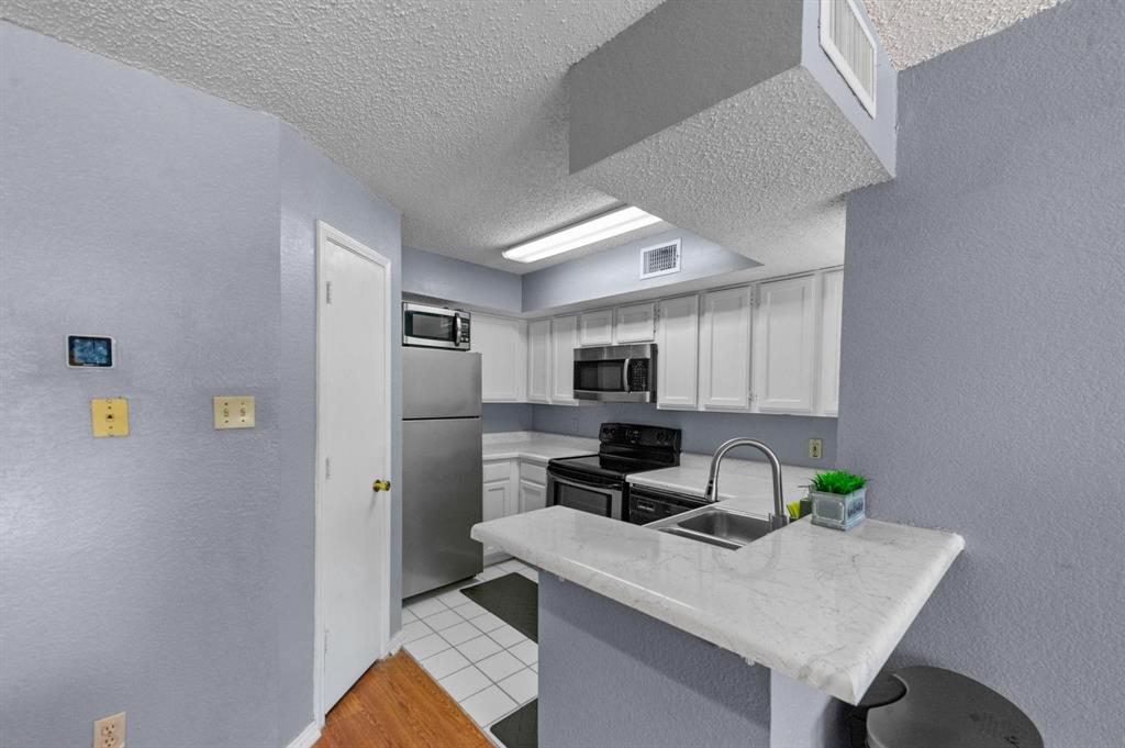 Richland Trace Condos - Residential