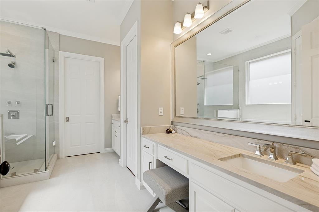 Oaktree Ph Five - Residential