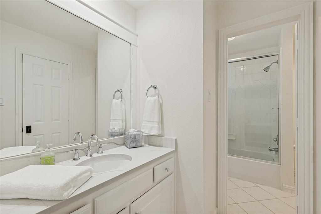 Oaktree Ph Five - Residential
