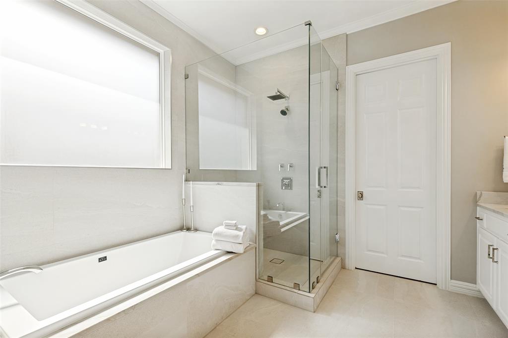 Oaktree Ph Five - Residential