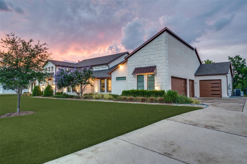 HIDDEN CREEKS POINTE - Residential