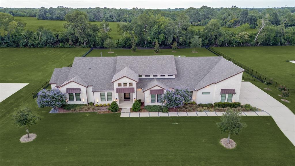 HIDDEN CREEKS POINTE - Residential