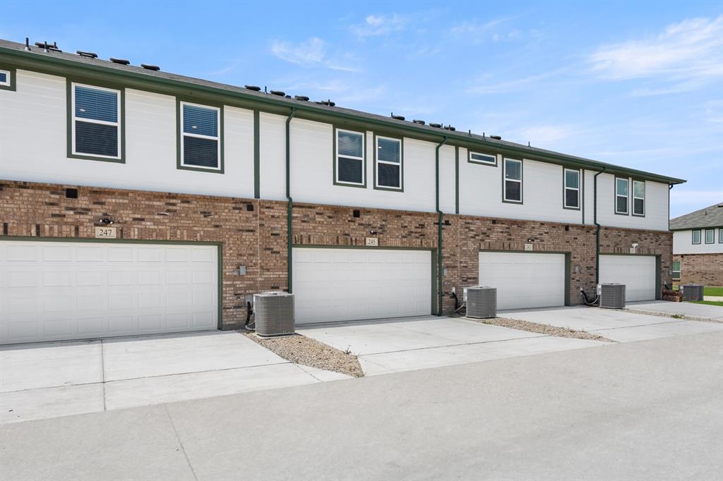 Mockingbird Estates Townhomes - Residential