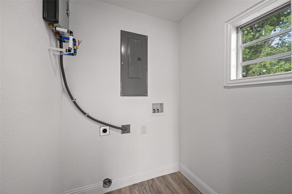 Sansom Park Add - Residential