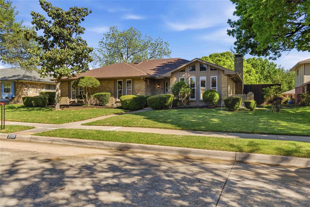 Wow, the updates are now done so this lovely Cul-de-sac is ready for immediate move in!  Remodeling throughout from floors, to cabinets, tiled showers, a quality large gas range, and those cabinets in the kitchen are a solid hand crafted built right in. The Kitchen is stacked with lots of places to store what you need and comes with a double oven plus a microwave.  The kitchen also overlooks the swimming pool and back yard which is great for entertaining or keeping an eye on the barbecue grill when preparing in your custom kitchen. Even the breakfast nook and main living area have a fantastic view of the pool area which is not only a lovely view; but it also means light pours into this home from all around. As you fist amble down the street, then turn around in the Cul-de-sac, you'll already wonder if you've found the home of your dreams and that's before you step inside and realize the extend of the remodeling. There's enough room out back to enjoy a relaxing cool down in your swimming pool during those hot Texas Summer days and with extra space for the yard out back for gatherings for a cookout or a game of cornhole.  If you like to entertain then this home is a must, or if you prefer to be on a street with less traffic and enjoy the increased solitude the back half of a Cul-de-sac brings, well, come on HOME!  Especially nice if you are ever keeping an eye on kids to keep them out of the street, yet keep them within eyesight.  There's no place like home, there's no place like THIS HOME!  Better hurry.