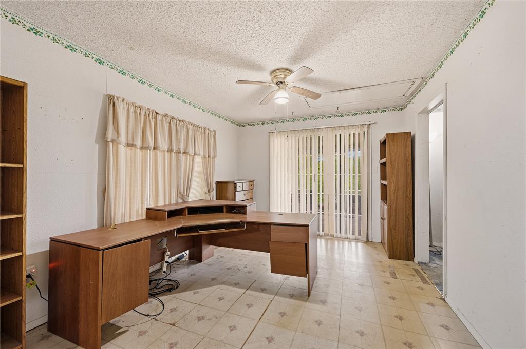 Lake Worth Leases Add - Land