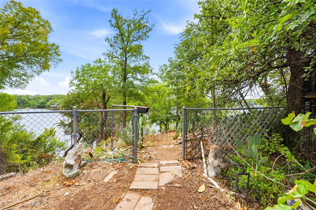 Lake Worth Leases Add - Land
