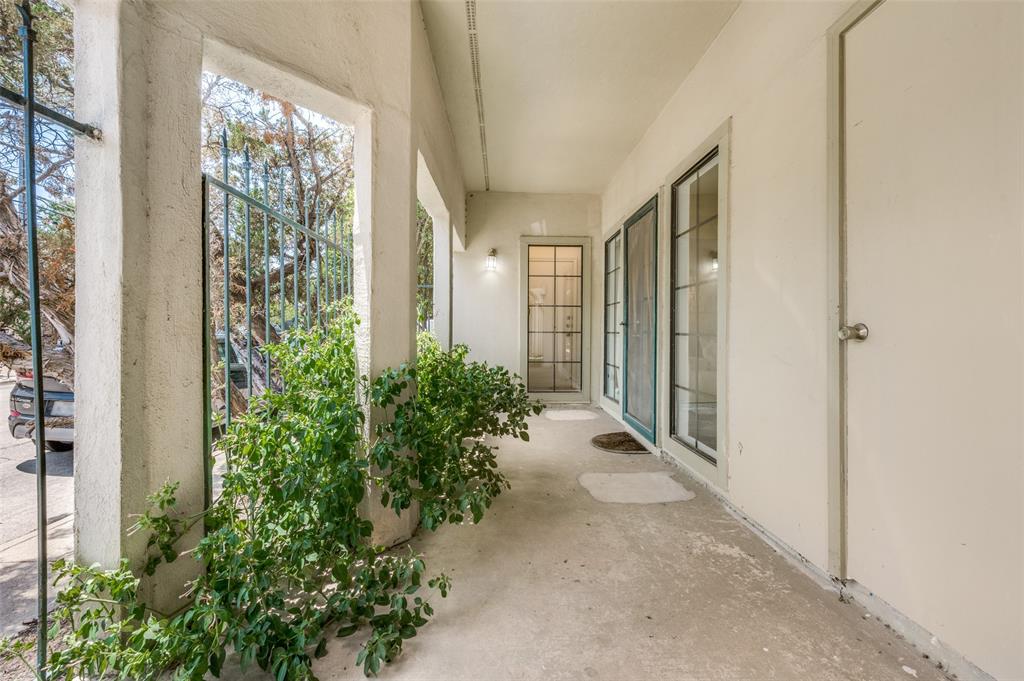 Bryan Place Condo - Residential