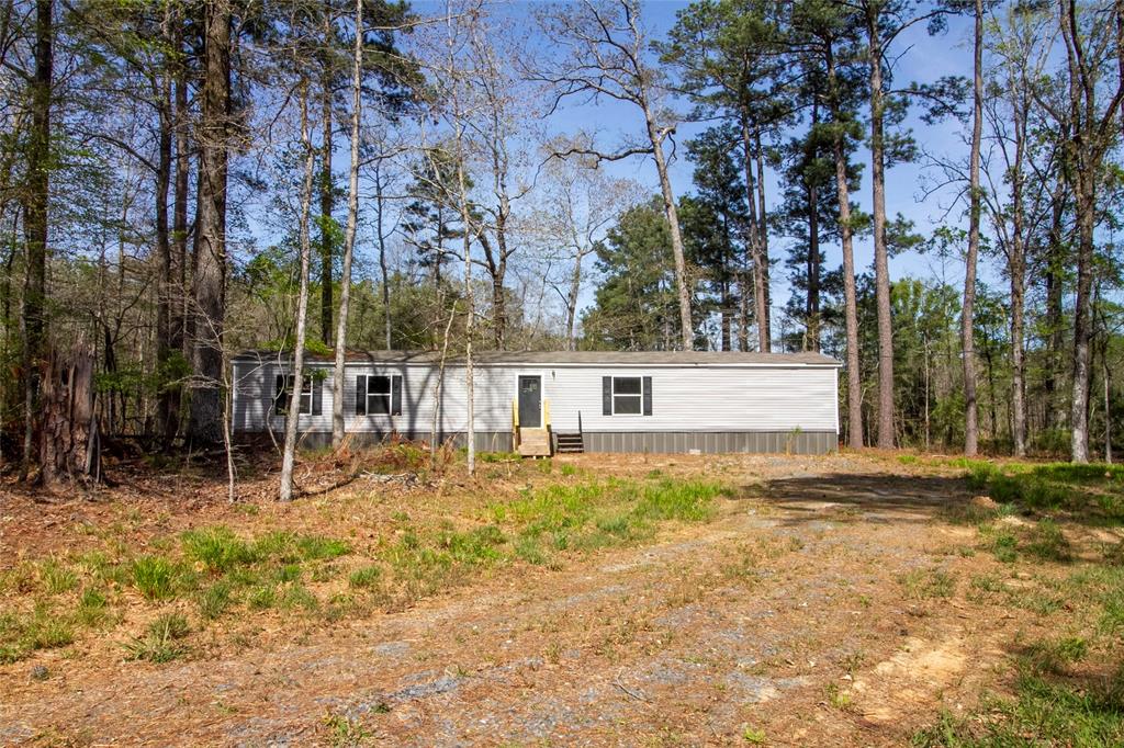 2023 Manufactured Home on .64 Acres in Desirable Haughton!

Don’t miss this opportunity to own a barely lived-in 3-bedroom, 2-bath home built in 2023, located in one of the most sought-after areas—Haughton, LA!

Tucked away at the end of a quiet cul-de-sac, this property offers both privacy and low traffic, making it ideal for families or anyone seeking a peaceful setting.

Inside, you’ll find a modern, open layout with a versatile flex space that can easily serve as a home office, playroom, or additional living area. The home feels like new construction and is completely move-in ready.

Situated on approximately 0.64 acres, there’s plenty of room to enjoy the outdoors, expand, or simply relax and take in the country atmosphere.

If you're looking for a home with space, flexibility, and a prime location, this one is a must-see!