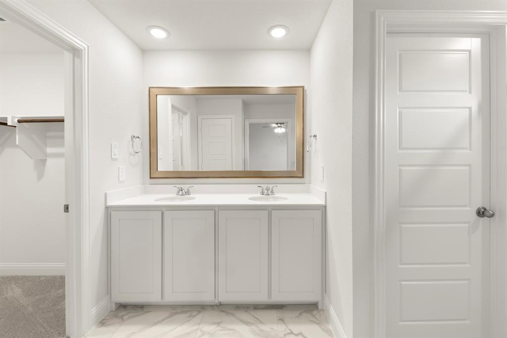 Sereno Oaks at Buckner Terrace - Residential