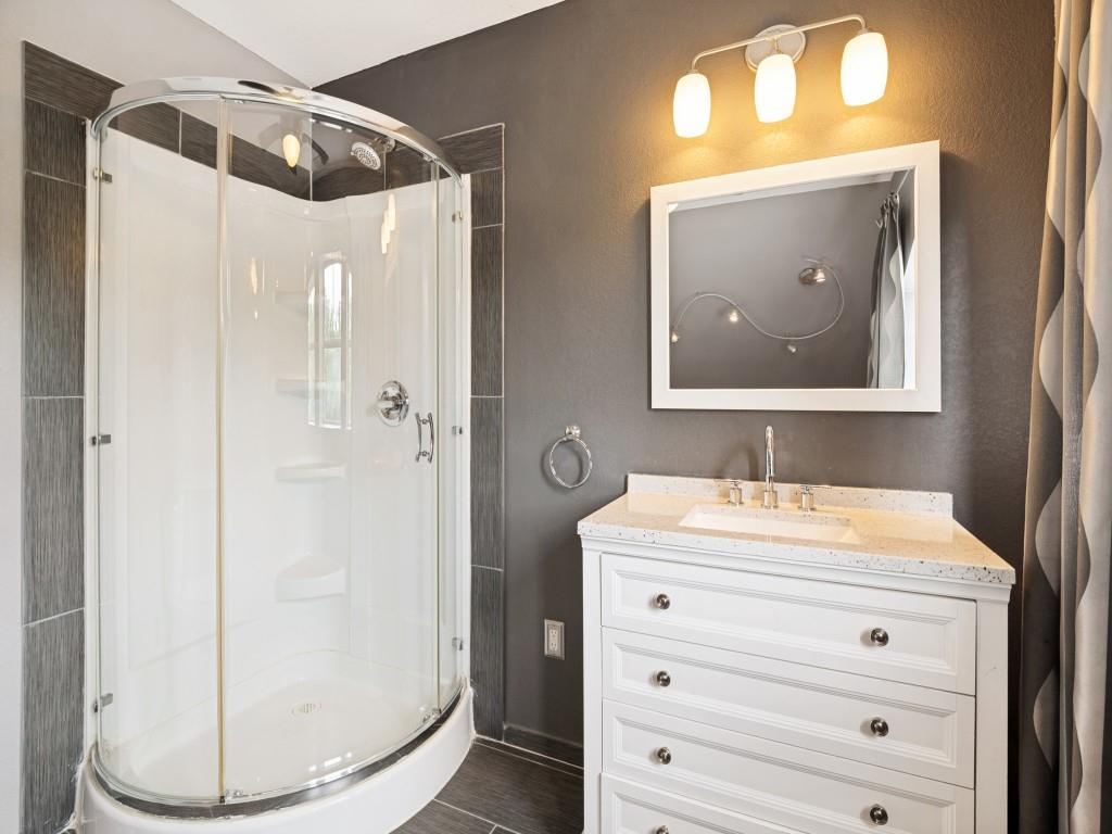 Enclave at White Rock - Residential