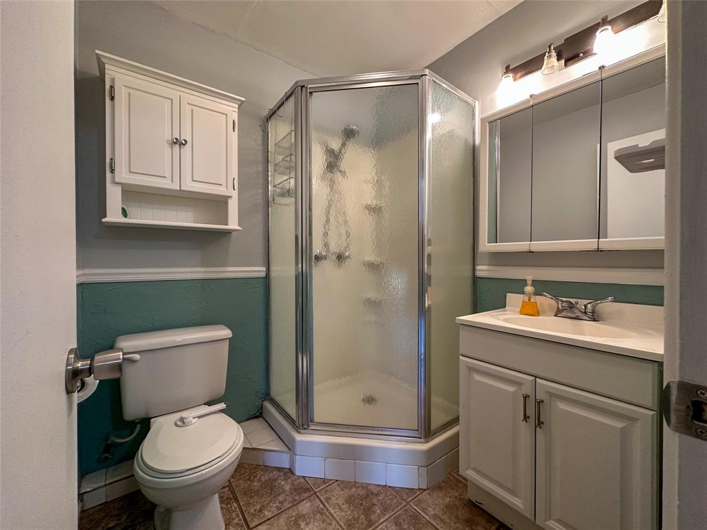 JONES & LEGGETT - Residential Income