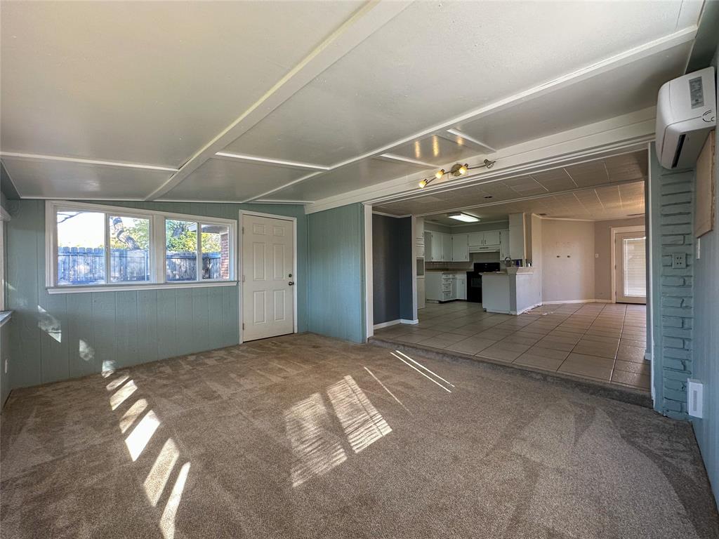 JONES & LEGGETT - Residential Income