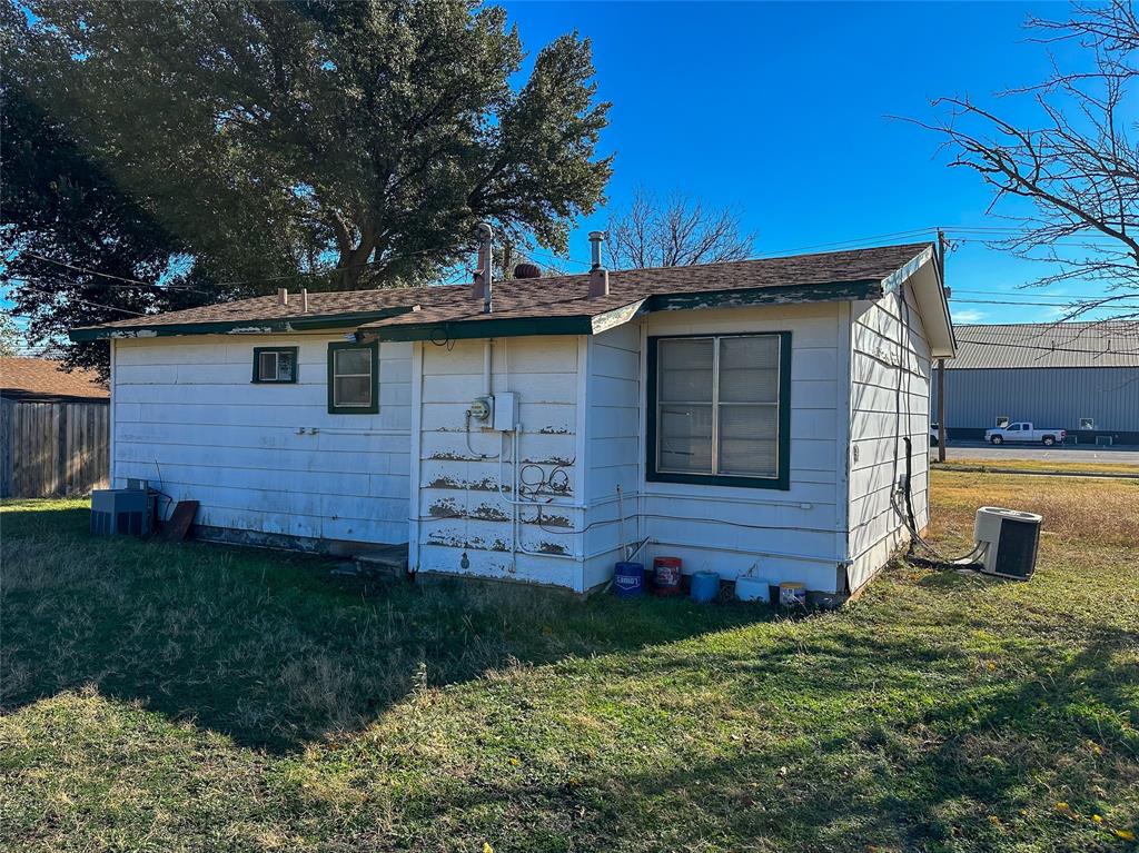 JONES & LEGGETT - Residential Income