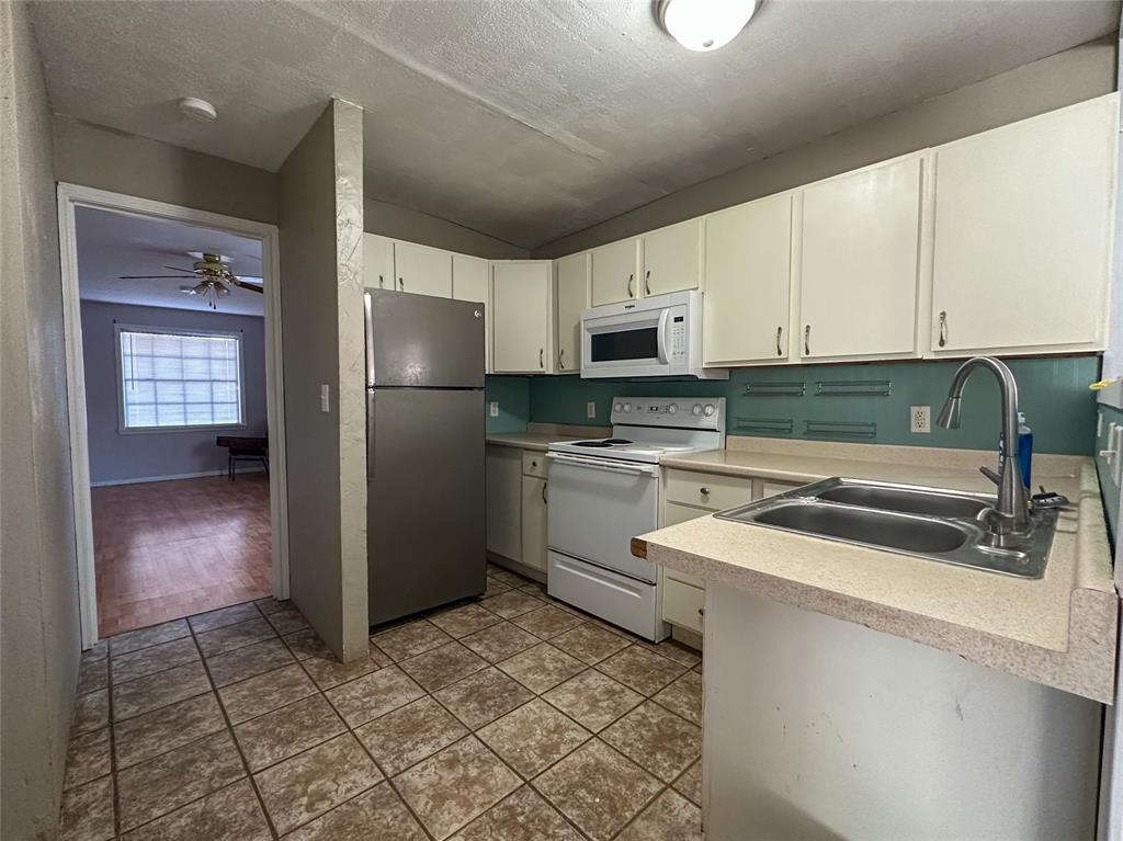 JONES & LEGGETT - Residential Income