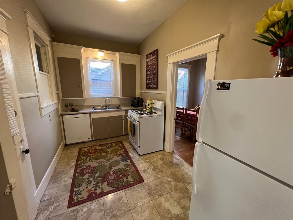 Miller & Stemmons - Residential Lease