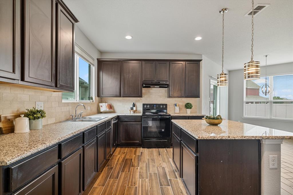 Harbor Village At Providence P - Residential