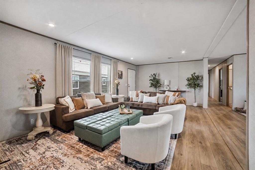 Silver Spurs Ranch - Residential