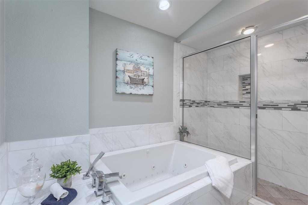Lakes Of Bent Tree Condo - Residential