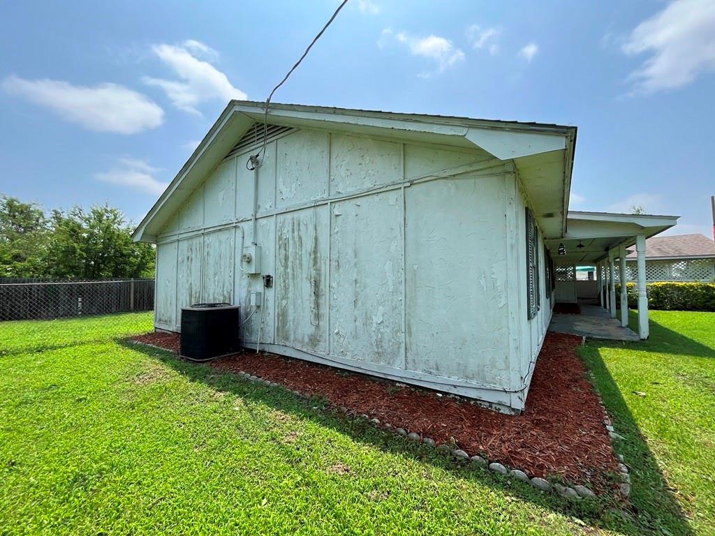 Simmons E - Residential
