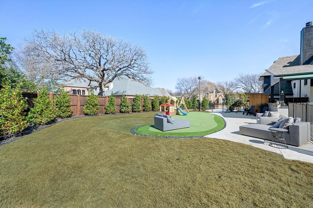 Versailles Add - Residential