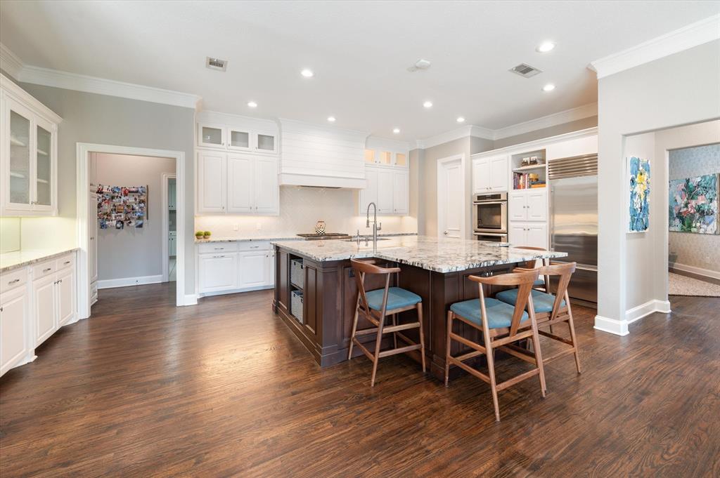 Versailles Add - Residential