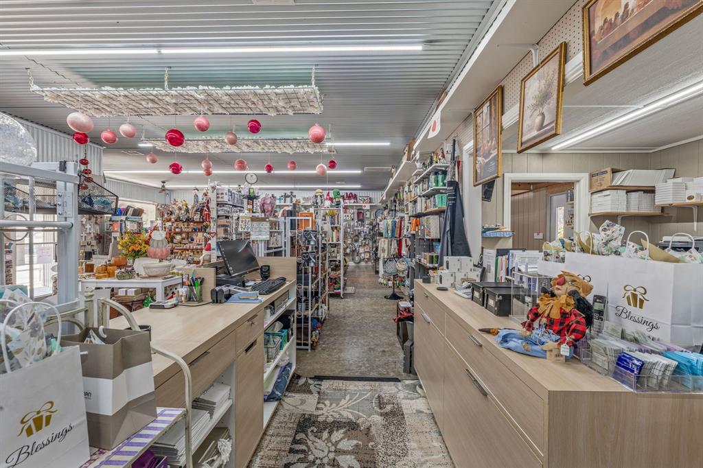Bishop 1st Add - Commercial Sale
