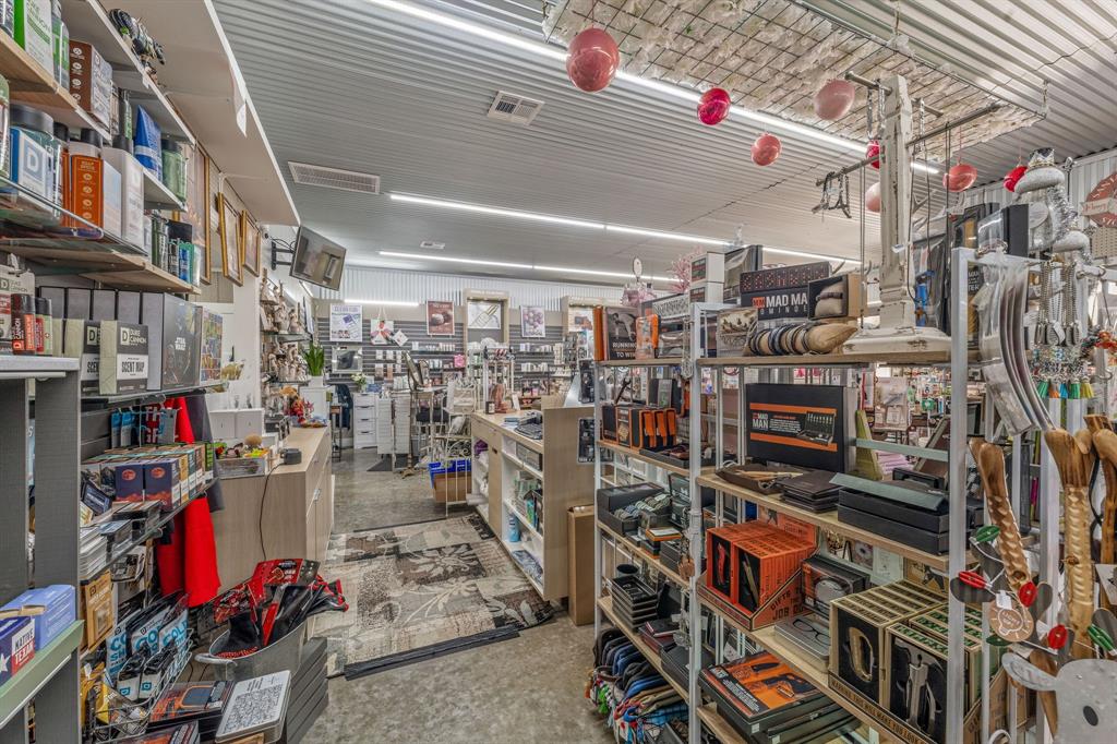 Bishop 1st Add - Commercial Sale