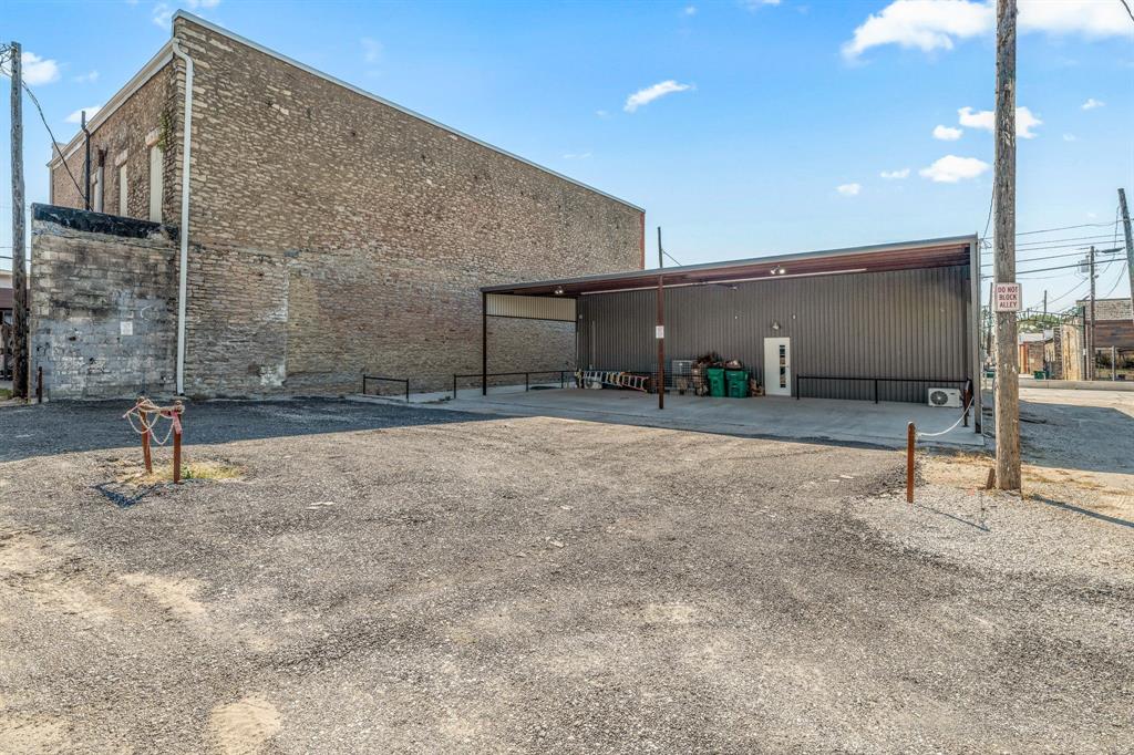 Bishop 1st Add - Commercial Sale