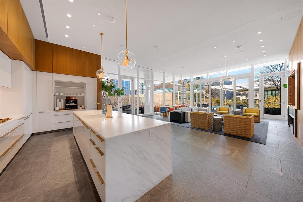 HALL Arts Residences - Residential